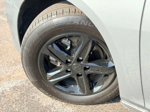 Used 2024 Chevrolet Malibu LT FWD image 27