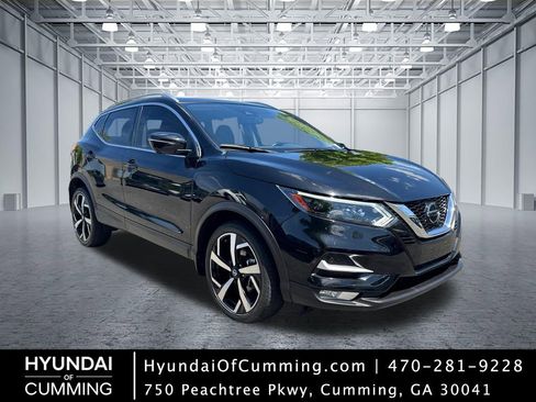 Used 2022 Nissan Rogue Sport SL w/ Premium Package AWD/4WD image 1