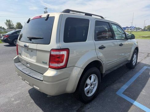 Used 2010 Ford Escape XLT AWD/4WD image 9