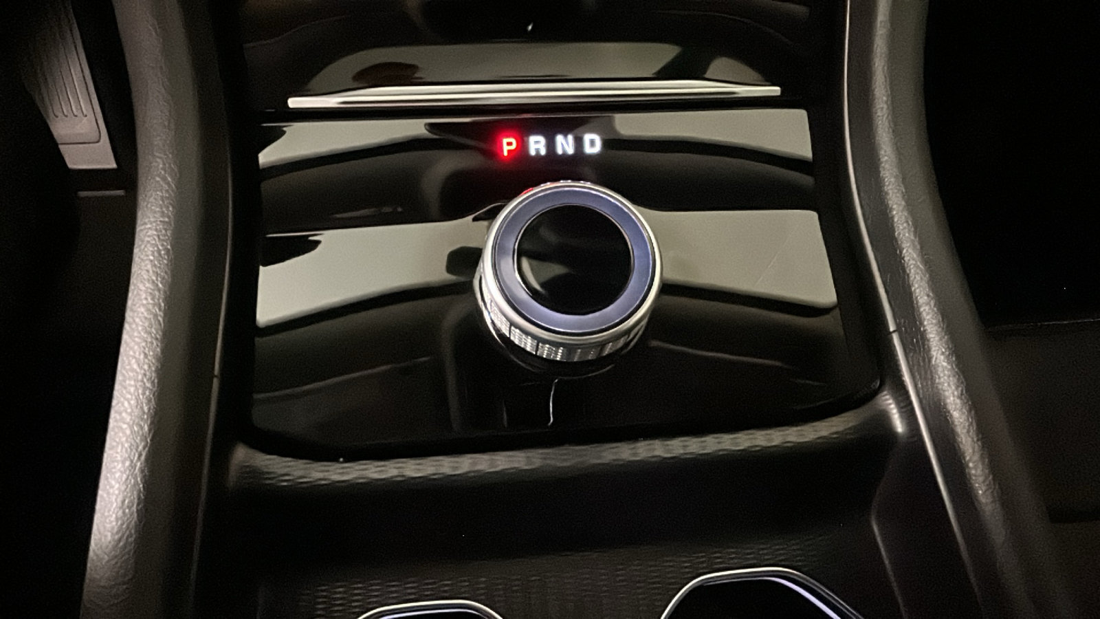 Used 2023 Jeep Grand Cherokee Limited w/ Luxury Tech Group II RWD image 26