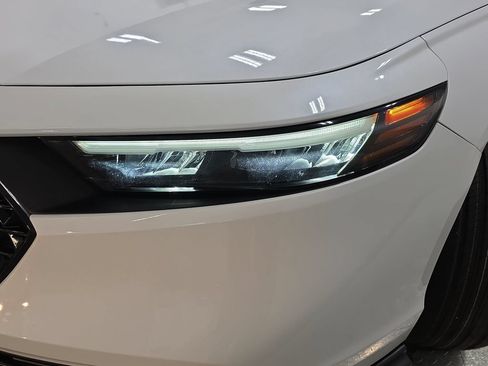 Used 2023 Honda Accord LX image 28