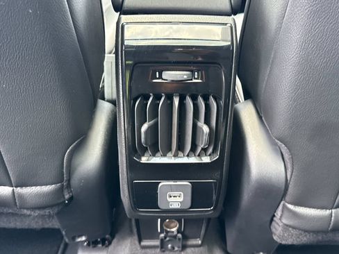 Used 2022 Jeep Compass Limited w/ Sun and Sound Group AWD/4WD image 25