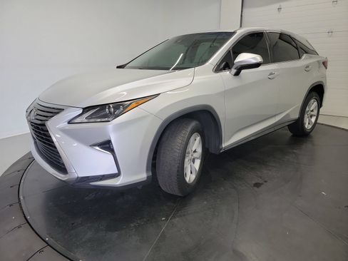 Used 2017 Lexus RX 350 FWD w/ Accessory Package image 3