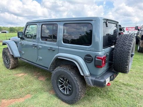 Used 2024 Jeep Wrangler Unlimited Rubicon AWD/4WD image 4