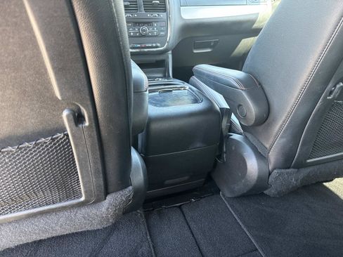 Used 2019 Dodge Grand Caravan GT FWD image 17