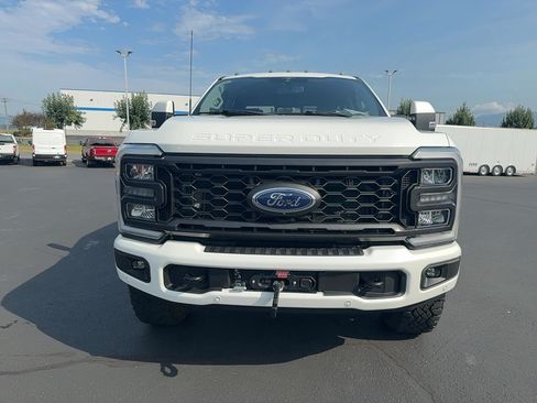 Used 2023 Ford F350 Lariat w/ Lariat Ultimate Package AWD/4WD image 3