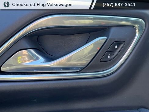Used 2023 Chevrolet Tahoe Premier AWD/4WD image 24