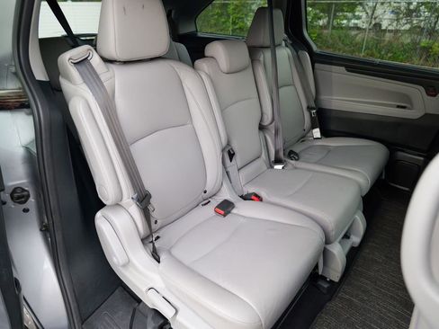 Used 2023 Honda Odyssey Touring image 31