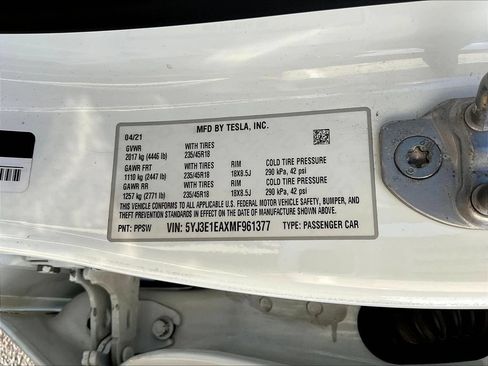Used 2021 Tesla Model 3 Standard Range Plus RWD image 18