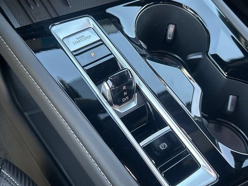 New 2026 Volkswagen Atlas Cross Sport SE FWD image 25