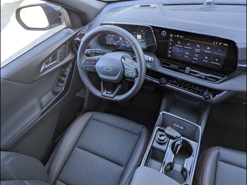 New 2026 Chevrolet Equinox RS w/ Safety and Technology Package image 17