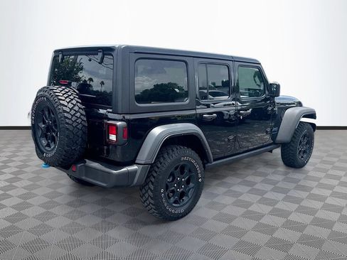 Used 2023 Jeep Wrangler Unlimited w/ Convenience Group AWD/4WD image 6