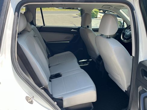 Used 2021 Volkswagen Tiguan S image 7