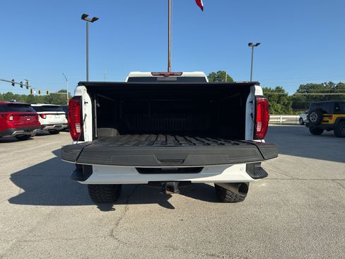 Used 2022 GMC Sierra 2500 Denali w/ Denali Ultimate Package AWD/4WD image 16