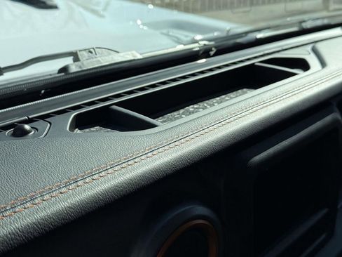 Used 2021 Jeep Gladiator Mojave w/ Cold Weather Group image 27