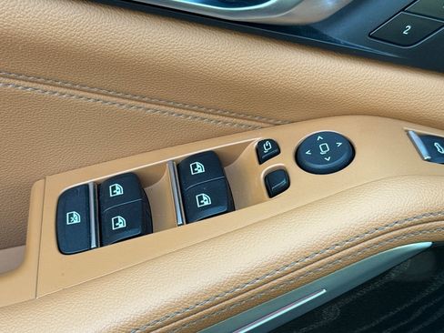 Used 2022 BMW X5 xDrive40i w/ Premium Package image 12