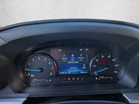 Used 2021 Ford Explorer XLT w/ Equipment Group 202A image 10