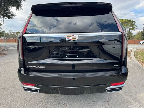 Used 2022 Cadillac Escalade ESV Luxury image 4