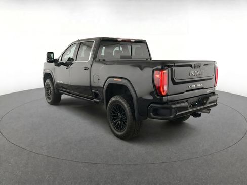 Used 2024 GMC Sierra 2500 Denali Ultimate AWD/4WD image 3