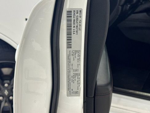 Used 2022 Dodge Durango R/T w/ Blacktop Package image 32