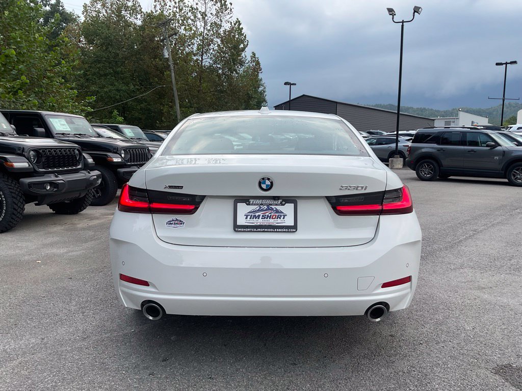 Used 2026 BMW 330i xDrive Sedan AWD/4WD image 5