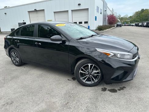 Used 2024 Kia Forte LXS FWD image 7