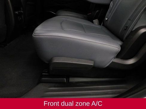 Used 2022 Buick Enclave Essence w/ Sport Touring Edition image 29