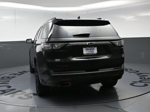 Used 2021 Chevrolet Traverse Premier w/ Redline Edition AWD/4WD image 8