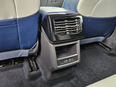 Used 2025 Volkswagen ID.4 Pro S RWD image 24