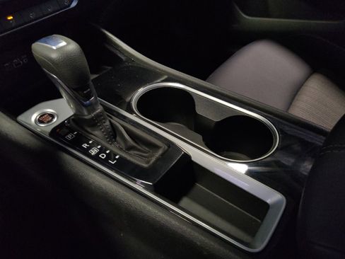 Used 2024 Nissan Altima 2.5 SV FWD image 26