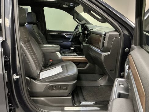 Used 2022 Chevrolet Silverado 1500 High Country AWD/4WD image 38
