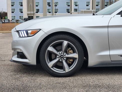 Used 2016 Ford Mustang Convertible w/ Equipment Group 051A image 6