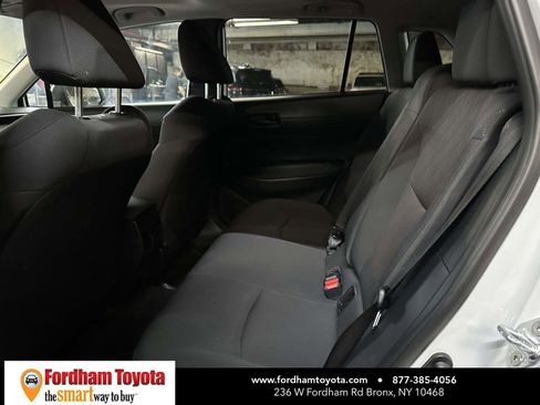 Used 2022 Toyota Corolla Cross LE w/ Moonroof Package image 15