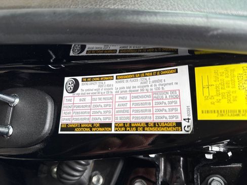 Used 2011 Toyota Land Cruiser w/ Upgrade Pkg AWD/4WD image 37