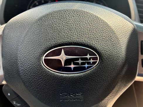 Used 2014 Subaru Outback 2.5i Limited w/ Moonroof Package AWD/4WD image 19
