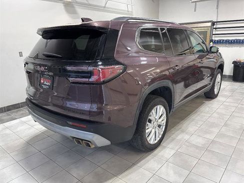 Used 2024 GMC Acadia Elevation w/ Luxury Package AWD/4WD image 4