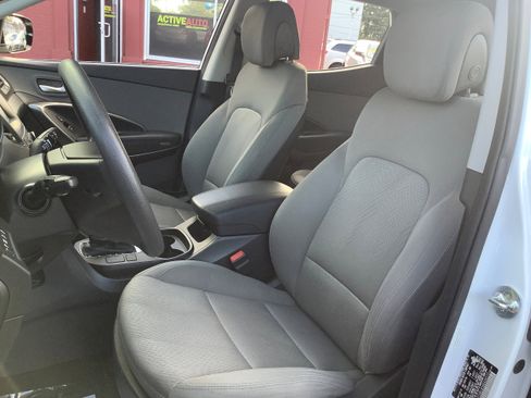 Used 2017 Hyundai Santa Fe Sport image 10