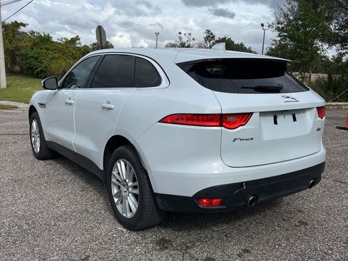 Used 2017 Jaguar F-PACE Prestige image 6