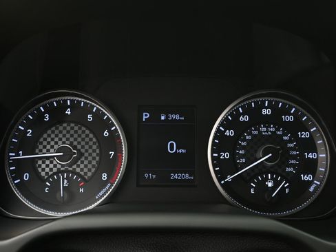 Used 2020 Hyundai Elantra SE FWD image 3