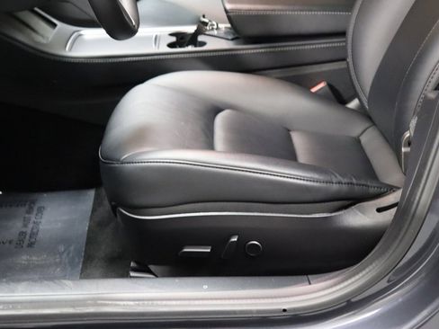 Used 2023 Tesla Model 3 Standard Range image 31