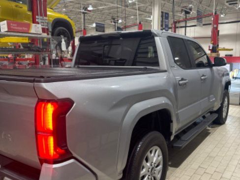 Certified 2024 Toyota Tacoma SR5 w/ SR5 Upgrade Package image 45