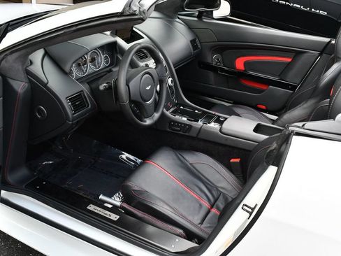 Used 2017 Aston Martin V12 Vantage S RWD image 54