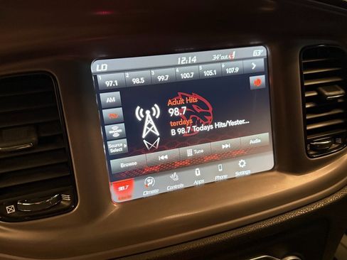 Used 2023 Dodge Charger SXT w/ Blacktop Package image 12