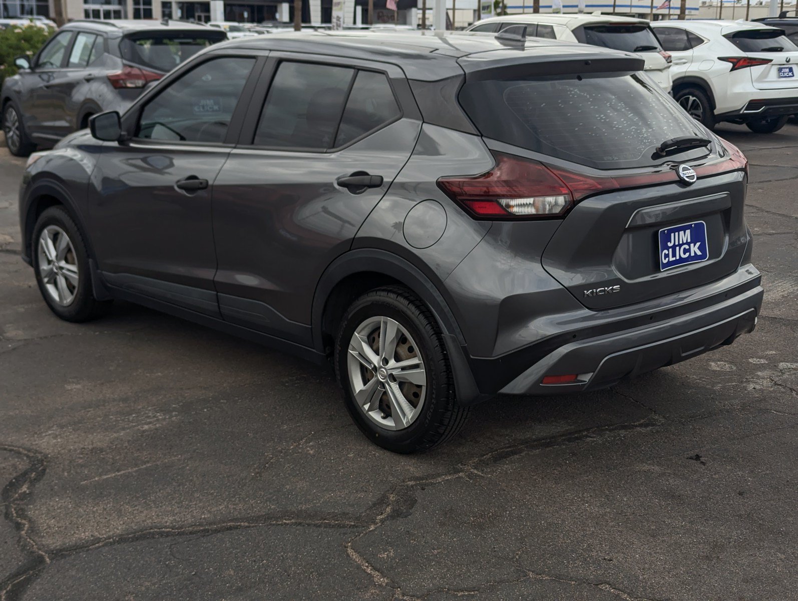 Used 2021 Nissan Kicks S FWD image 4