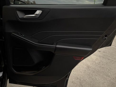 Used 2024 Ford Escape Platinum image 26