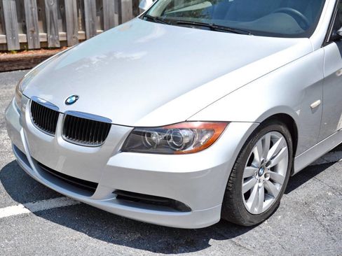Used 2006 BMW 325i Sedan RWD image 4