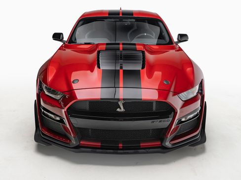 Used 2020 Ford Mustang Shelby GT500 w/ Carbon Fiber Track Pack RWD image 6