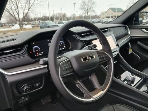 New 2026 Jeep Grand Cherokee Limited w/ Limited Altitude Package image 9