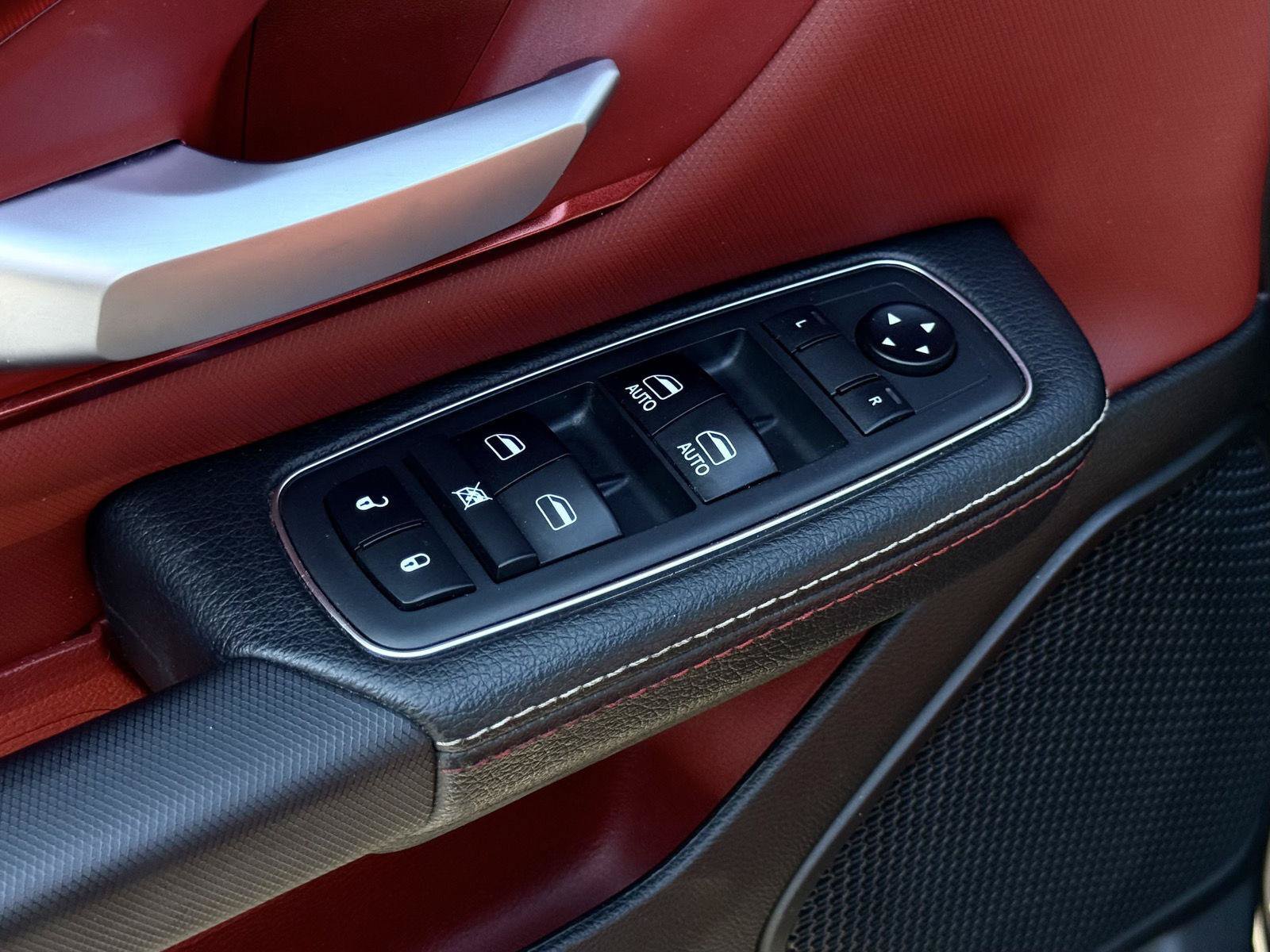 Used 2019 RAM 1500 Rebel w/ Level 1 Equipment Group AWD/4WD image 12