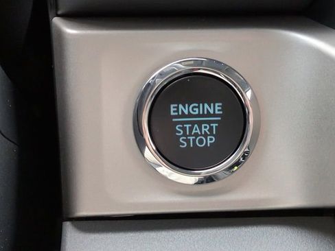 New 2026 Ford F250 XLT w/ XLT Premium Package image 32